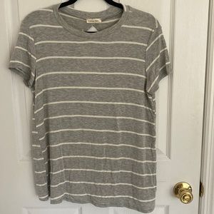 Cute grey open back top size small NWT